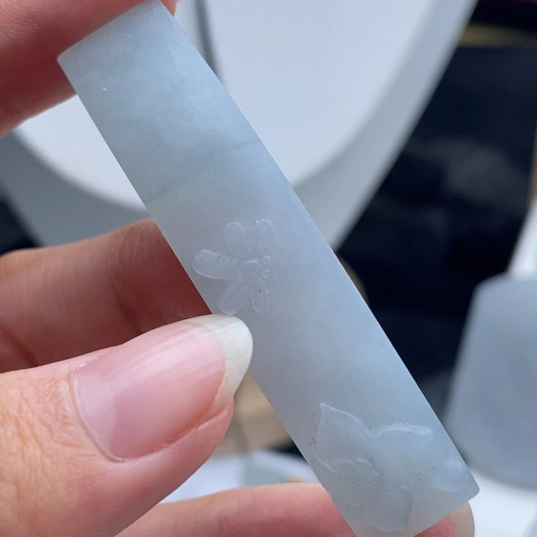 未镶嵌定制翡翠毛货无鉴赏期