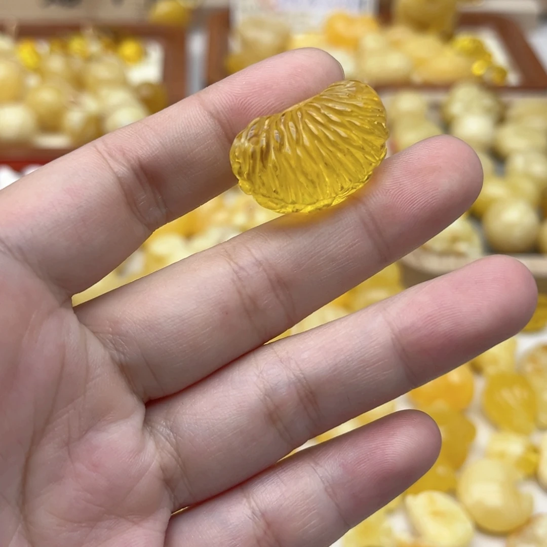 蜜蜡未镶嵌裸石配饰