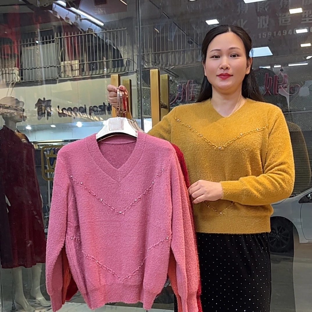V领针织衫女秋冬新款温柔气质显瘦内搭打底宽松毛织上衣