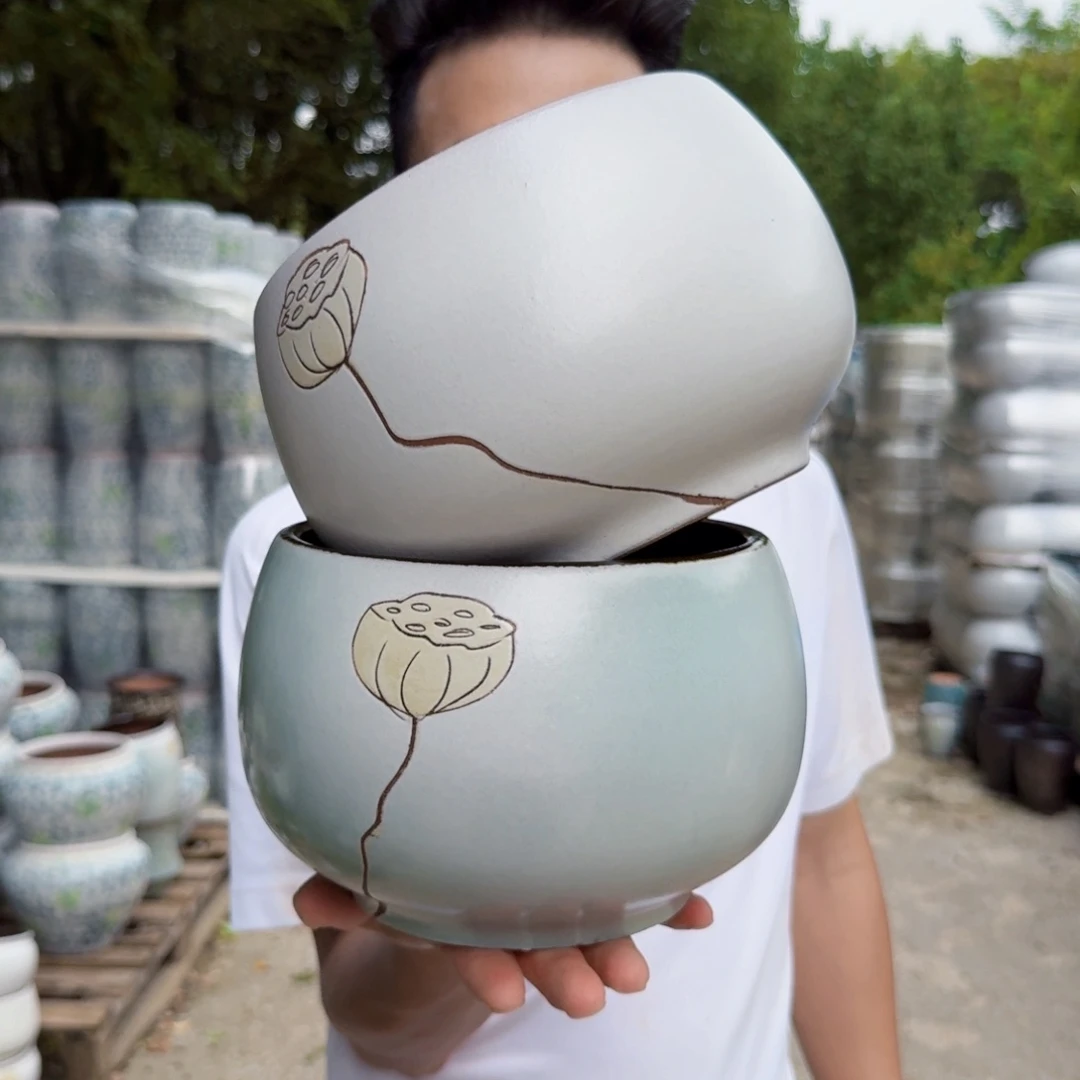 紫砂花盆口19高15（两颜色莲子刻绘拼