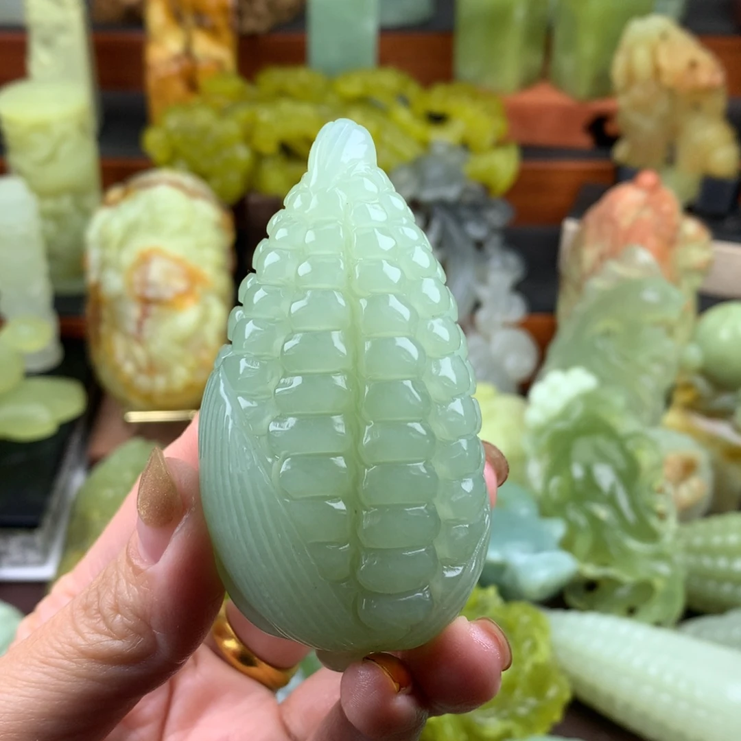 岫玉未镶嵌手把件