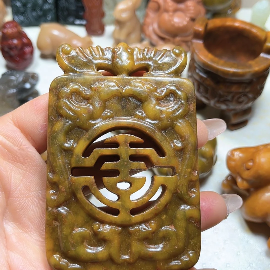 白玉菩提吊坠白玉菩提吊坠