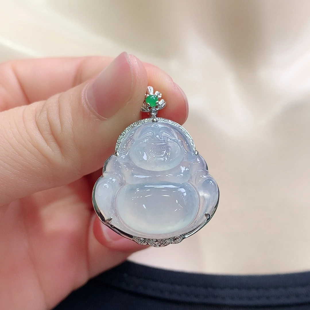 翡翠18K金镶嵌颈饰佛公