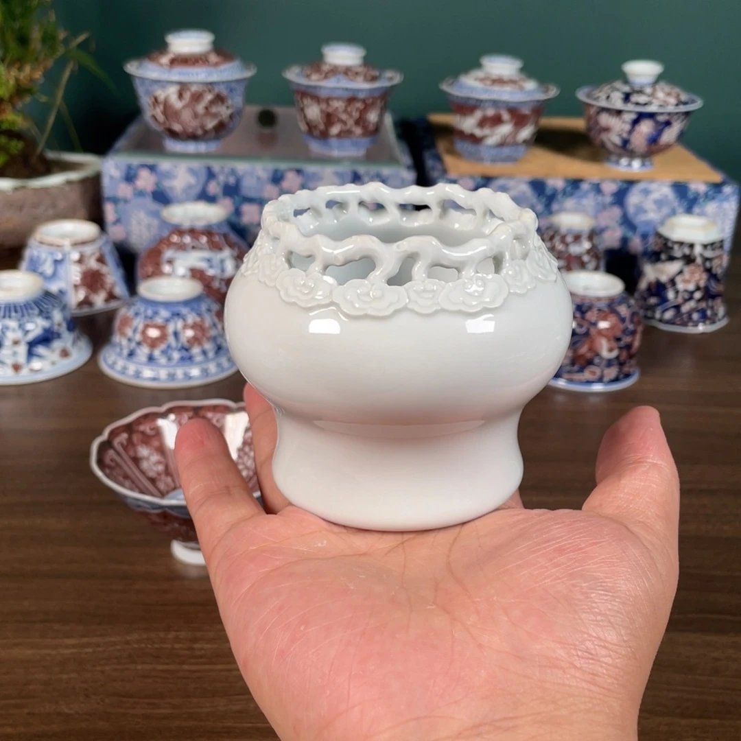 柴窑甜白釉雕刻水洗