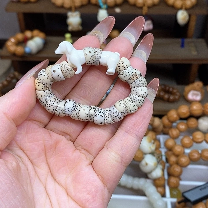 猴头核桃手串驼骨大肠