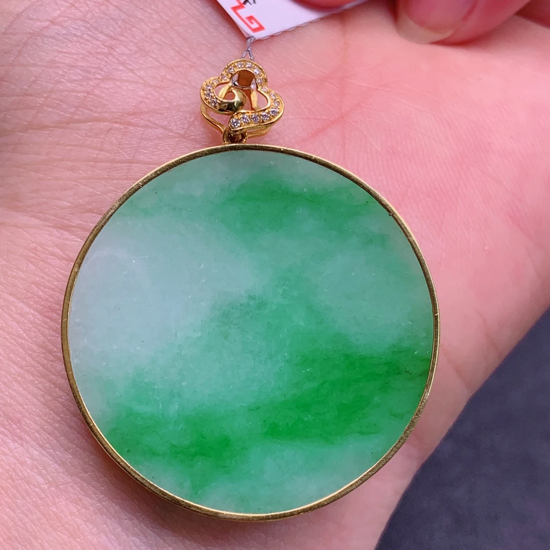 天然缅甸翡翠A货18k冰飘花无事牌气质精美尺寸33.8+ 448