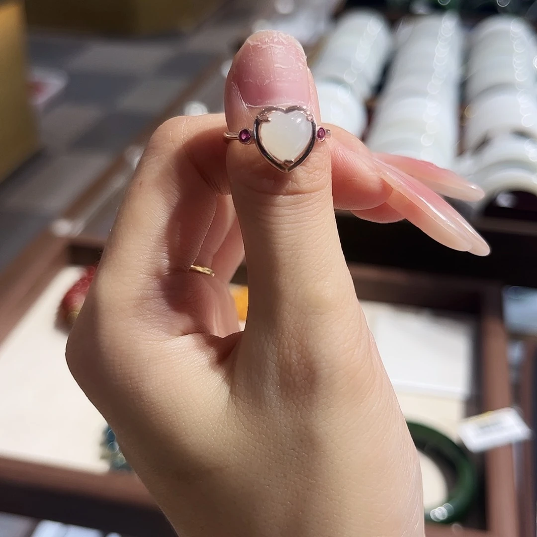 和田玉戒指未镶嵌