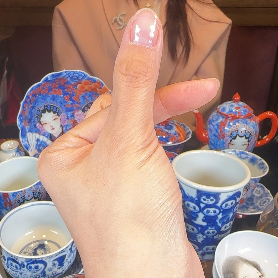 ?**✨拉布布，库洛米，哪吒三个压手杯补差价