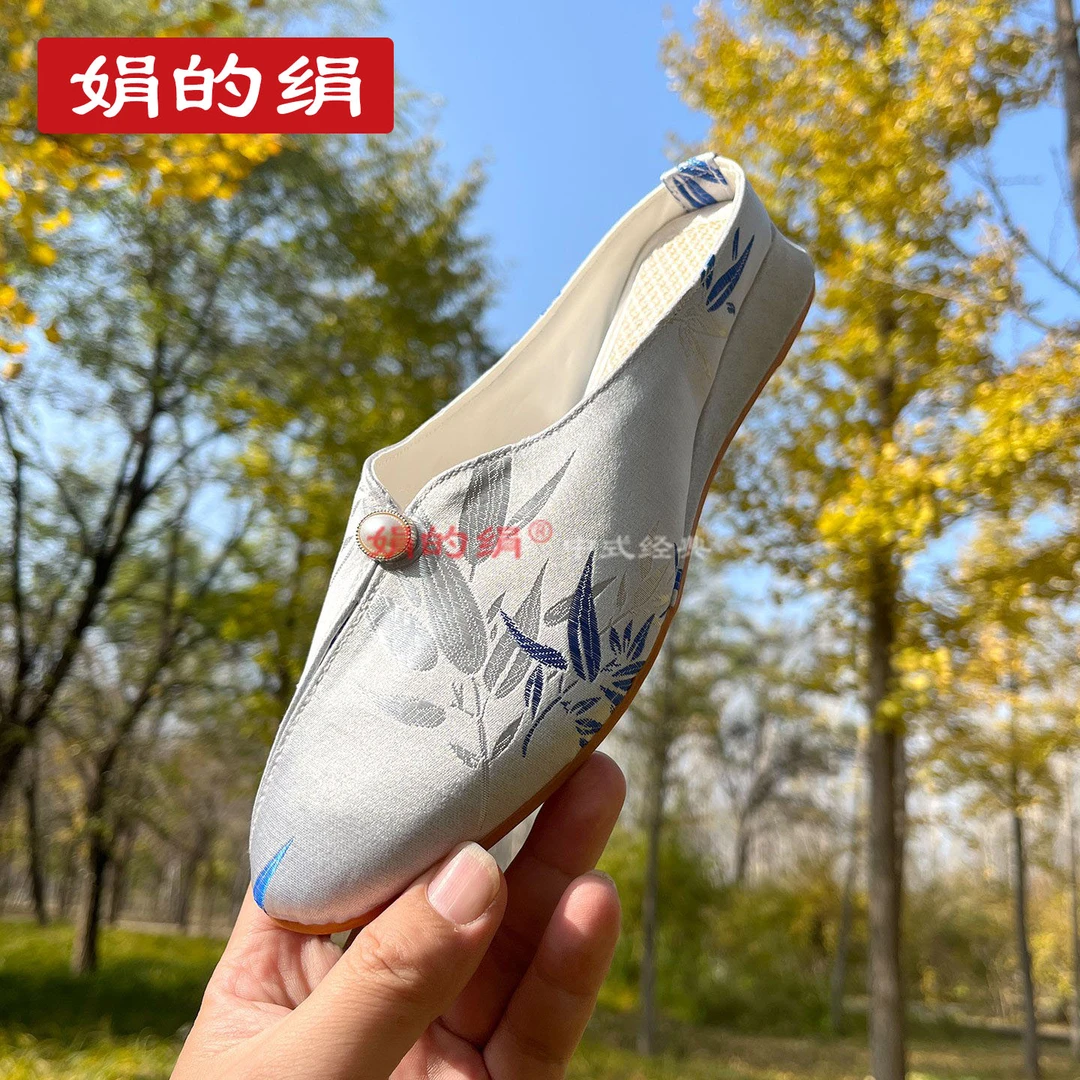 简约平底居家拖鞋老北京布鞋民族风绣花鞋女士日常舒适尖头妈妈拖