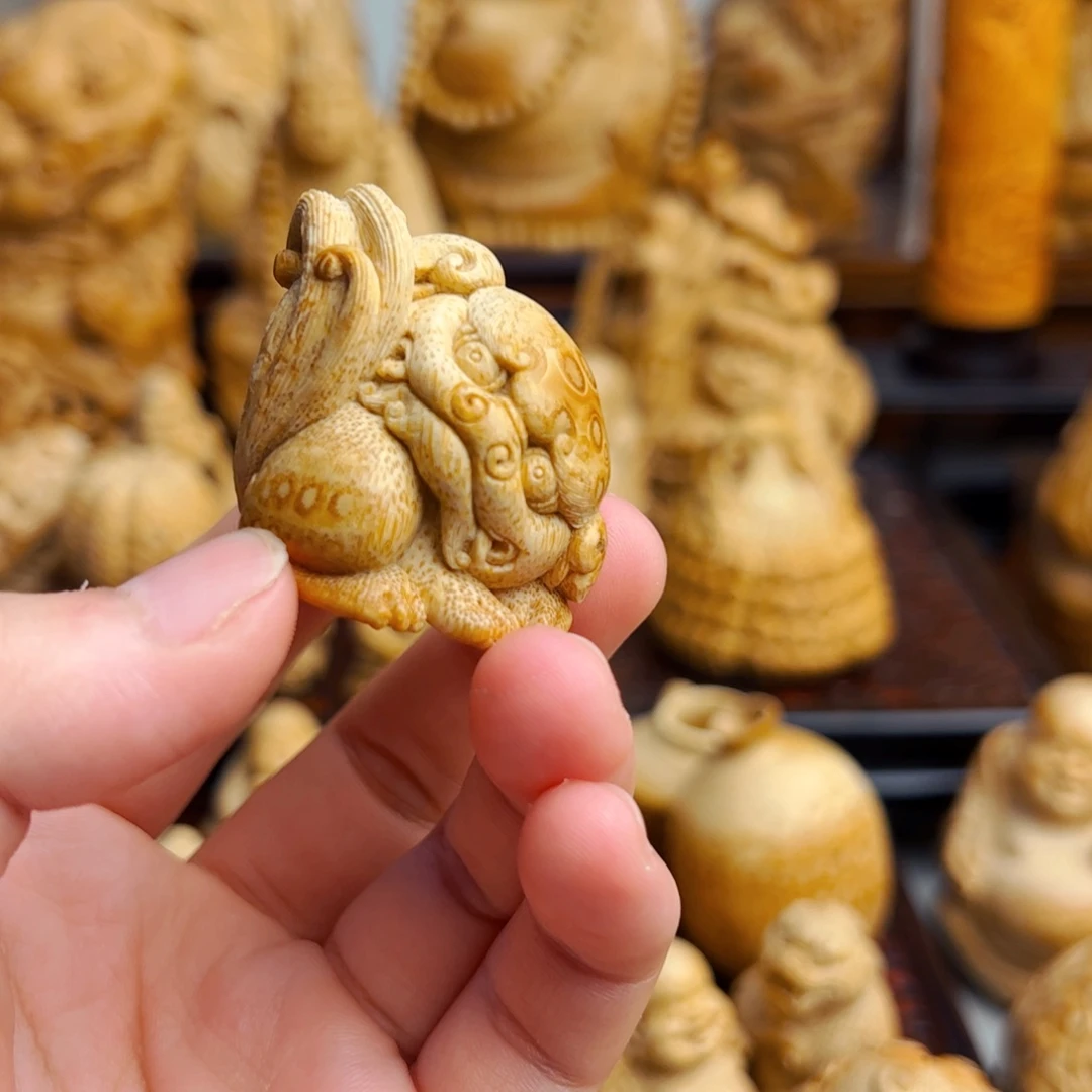 扇子N***?纯手工制作竹狮子