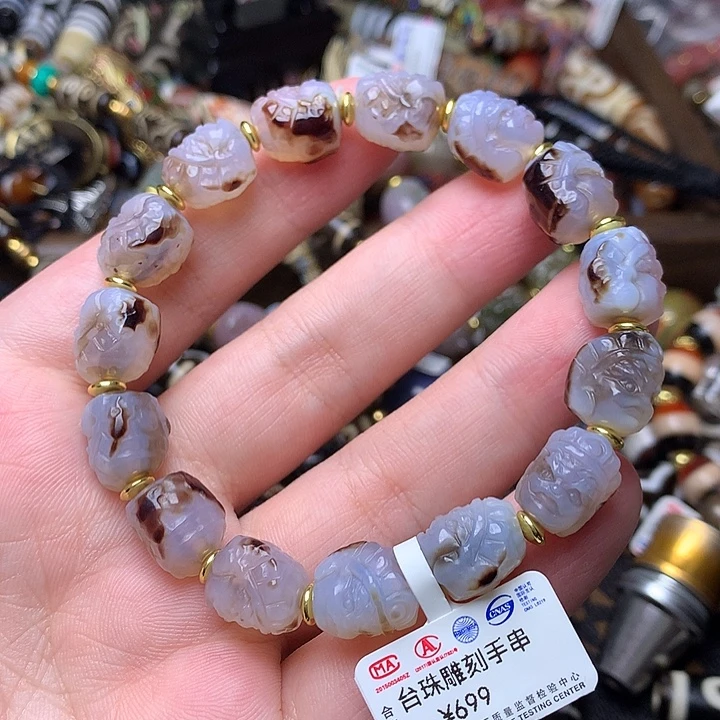 未镶嵌发一条玛瑙/玉髓