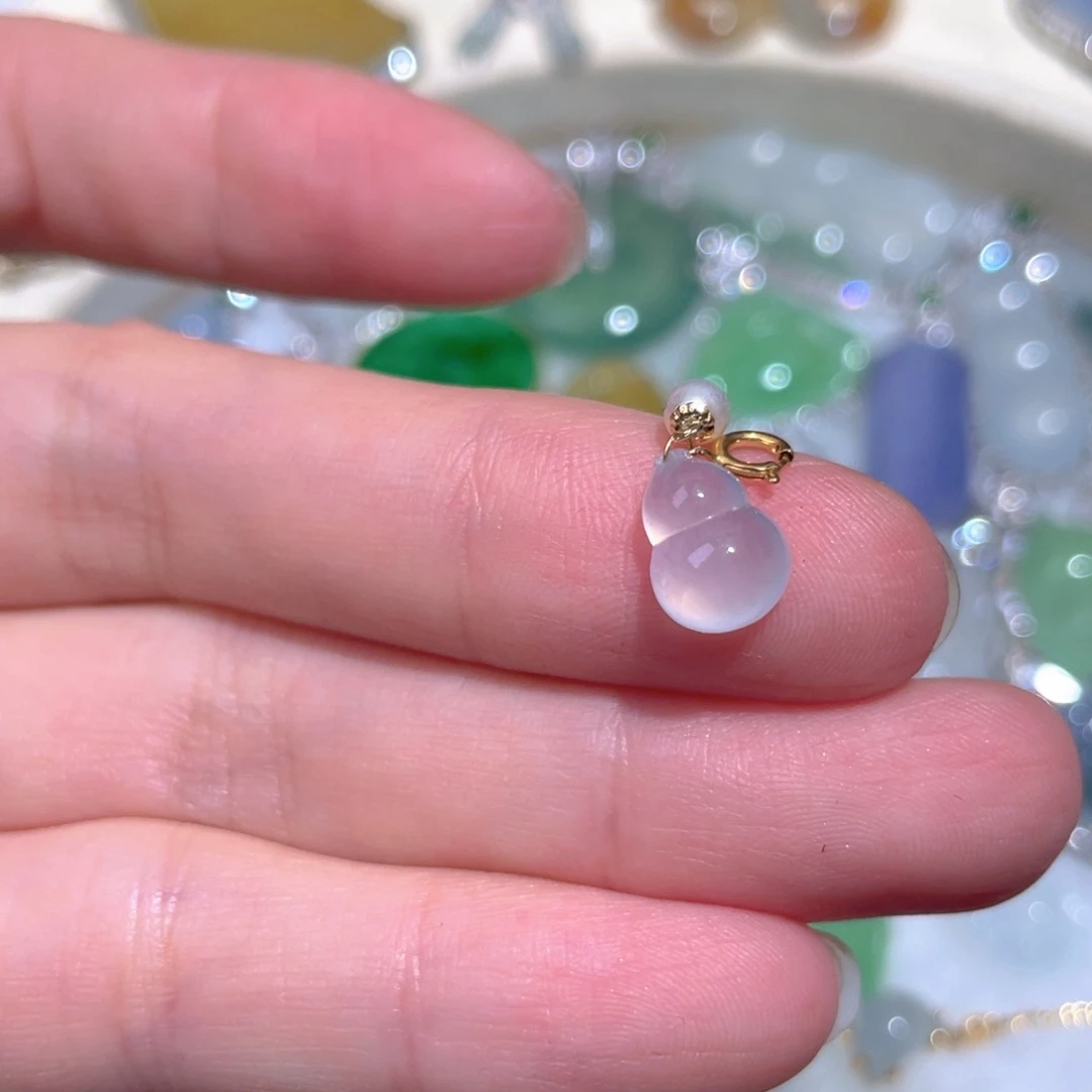 翡翠颈饰18K金镶嵌翡翠