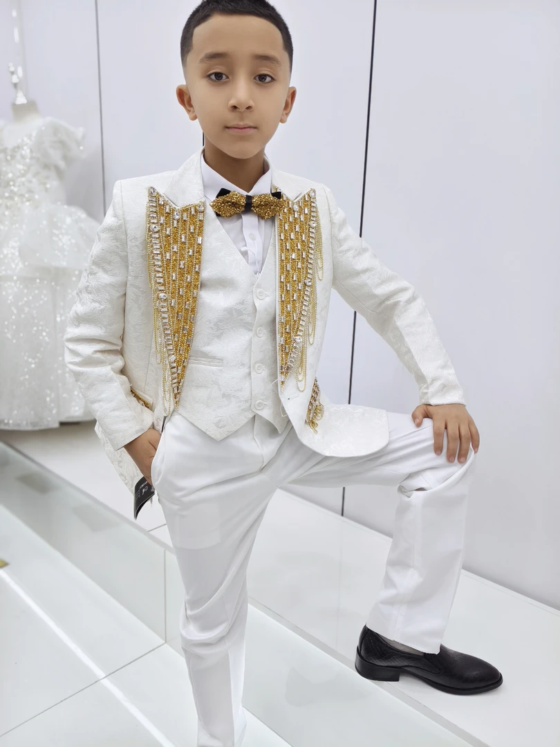 2023年新款儿童时尚西装黑色男款西服