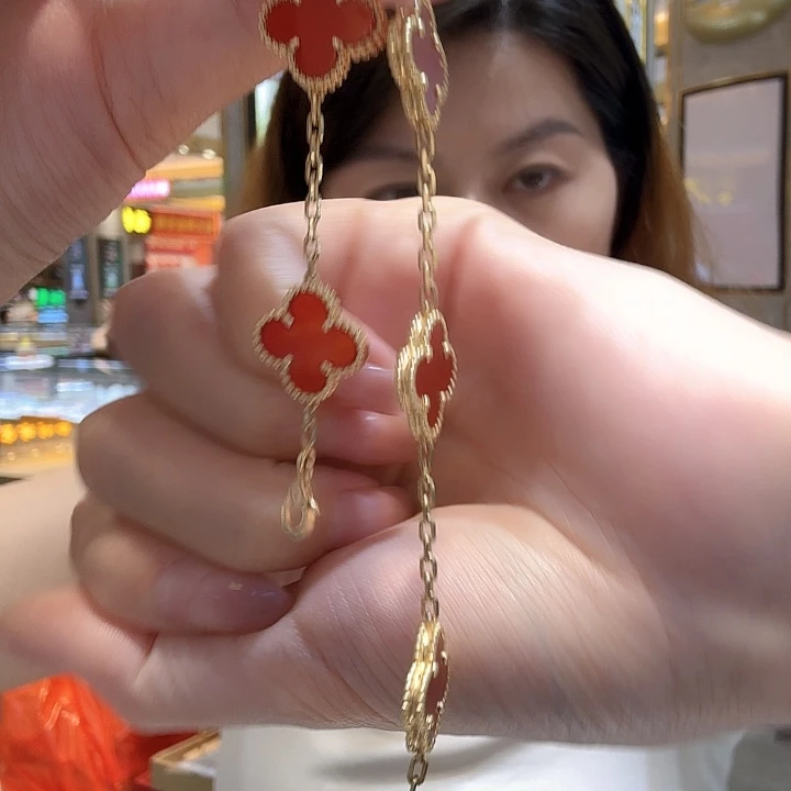 玛瑙/玉髓18K金镶嵌手链15mm草K黄