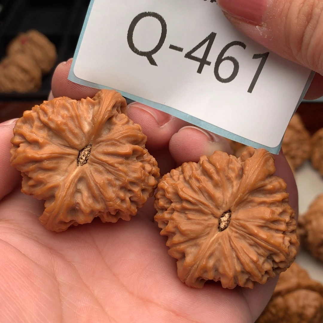 文玩核桃把件41南疆石……..