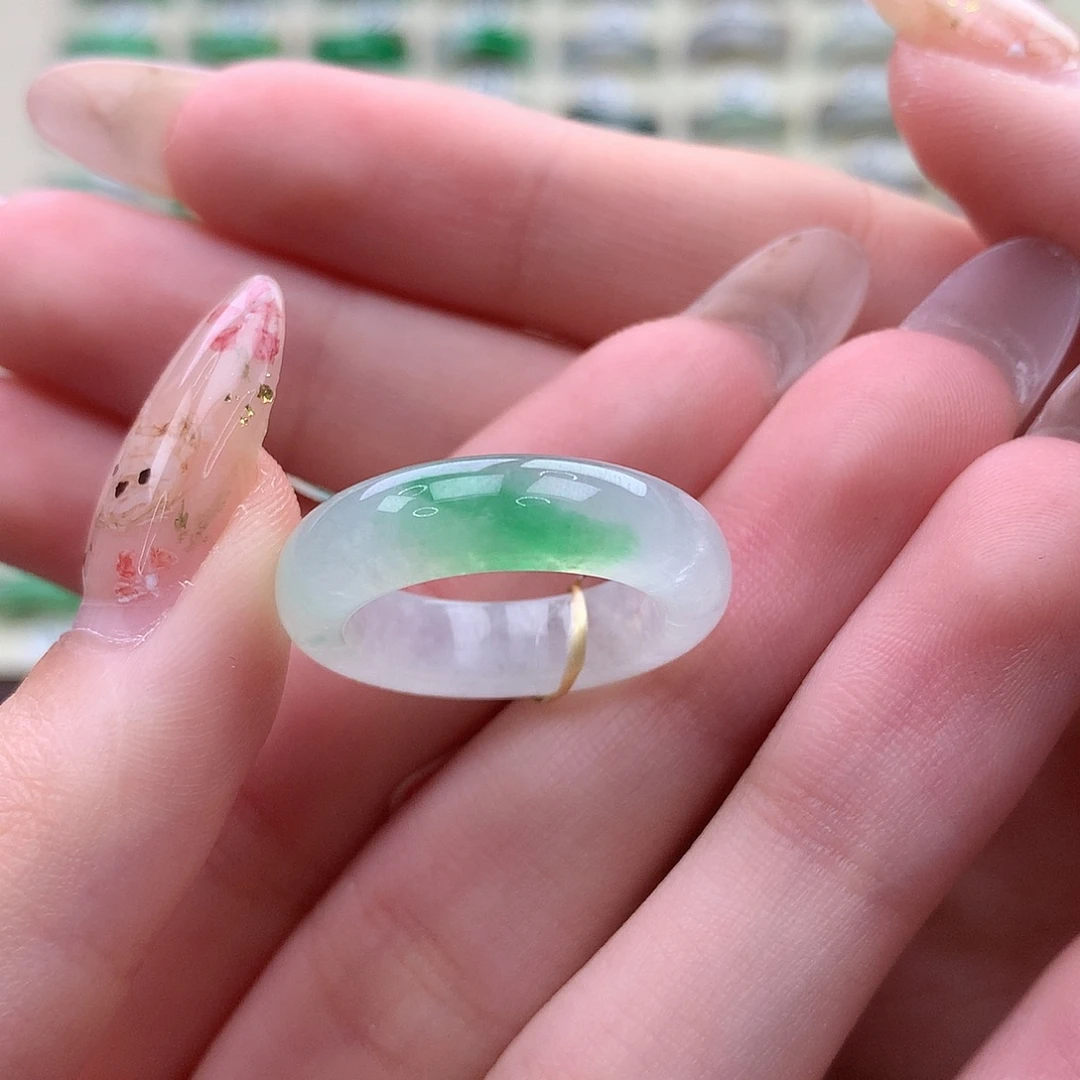 翡翠未镶嵌戒圈港15