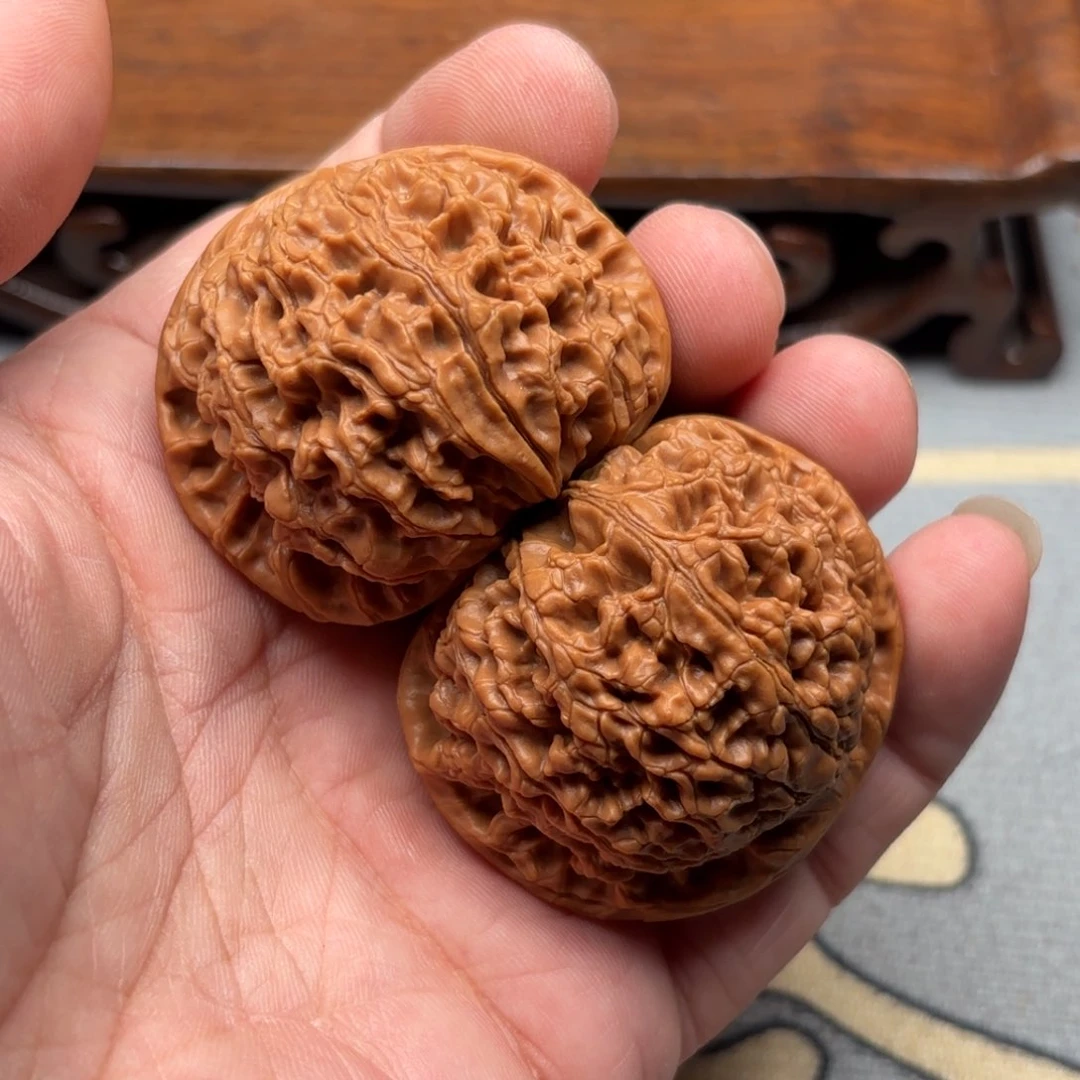 文玩核桃把件小**C狮子头是