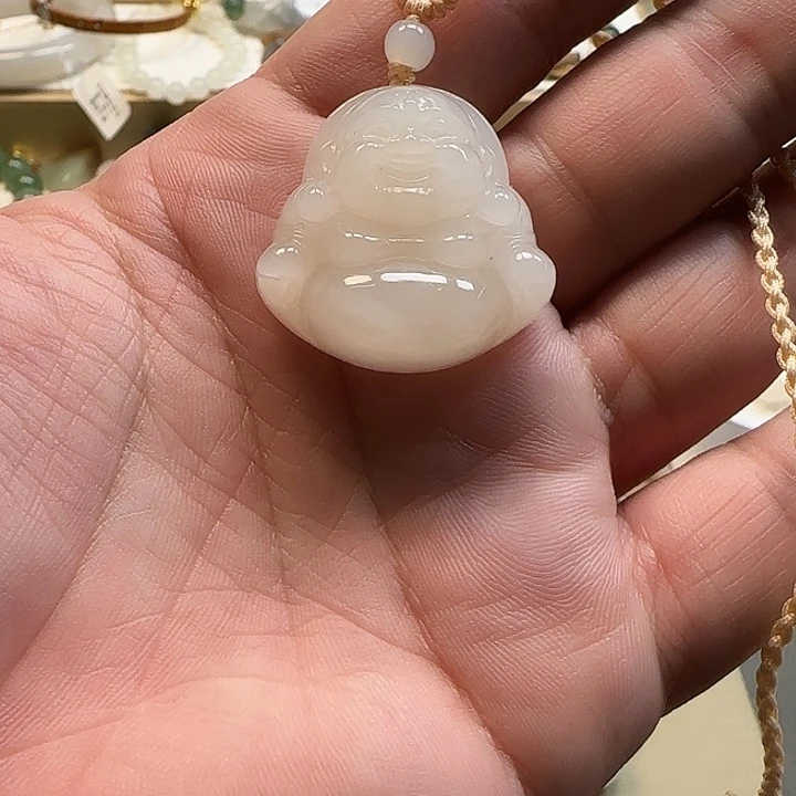 和田玉（糖玉）未镶嵌颈饰