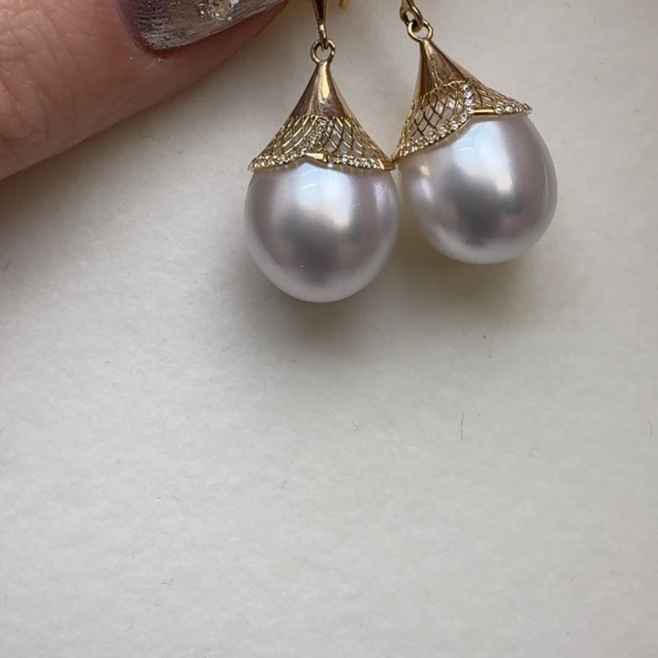 海水珍珠耳饰18K金镶嵌