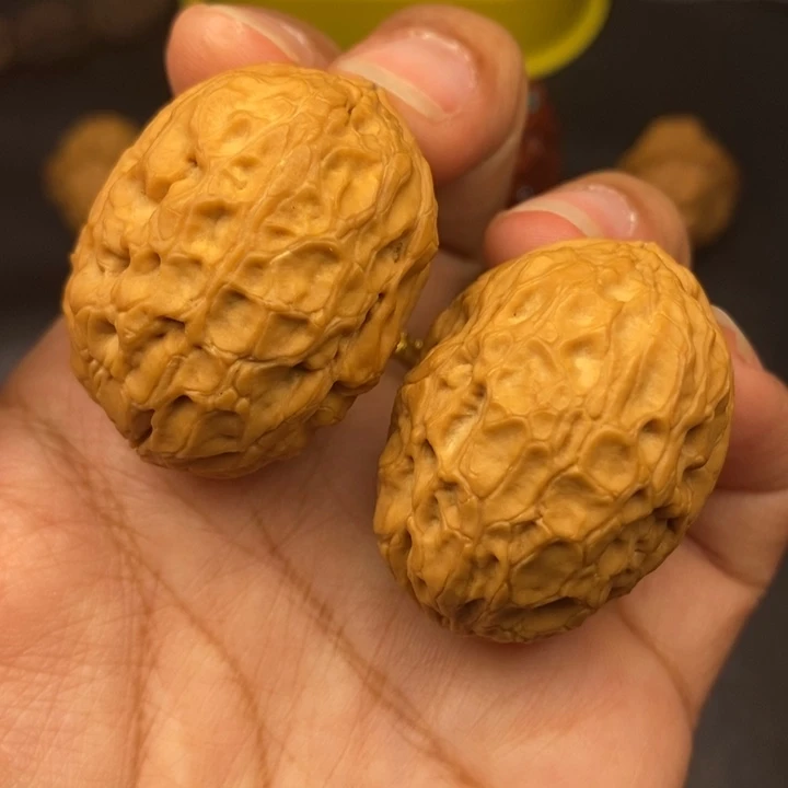 文玩核桃吊坠35尺穿山甲