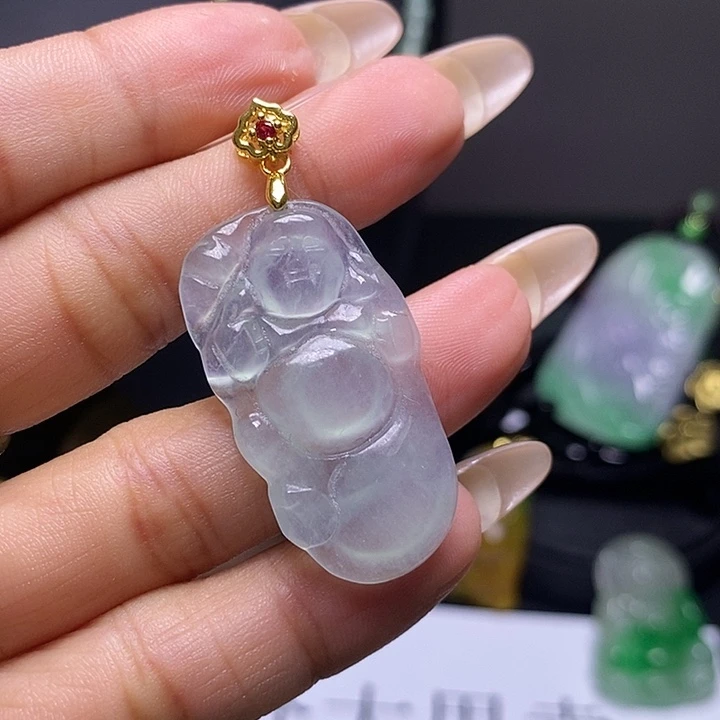 翡翠未镶嵌吊坠(赠链)