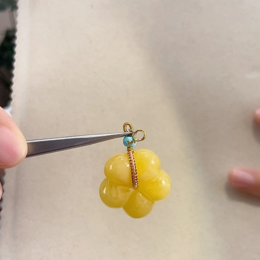 蜜蜡颈饰18K金镶嵌