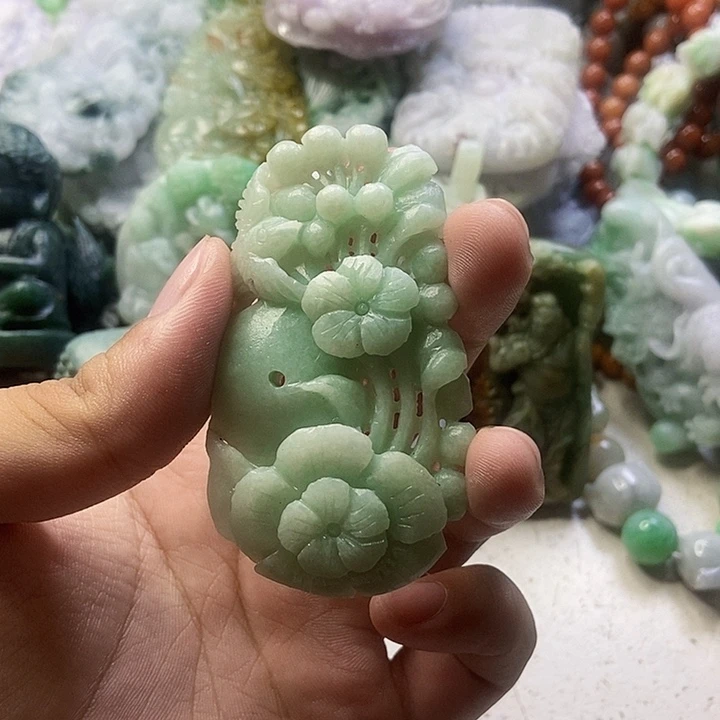 定制翡翠未镶嵌天然翡翠