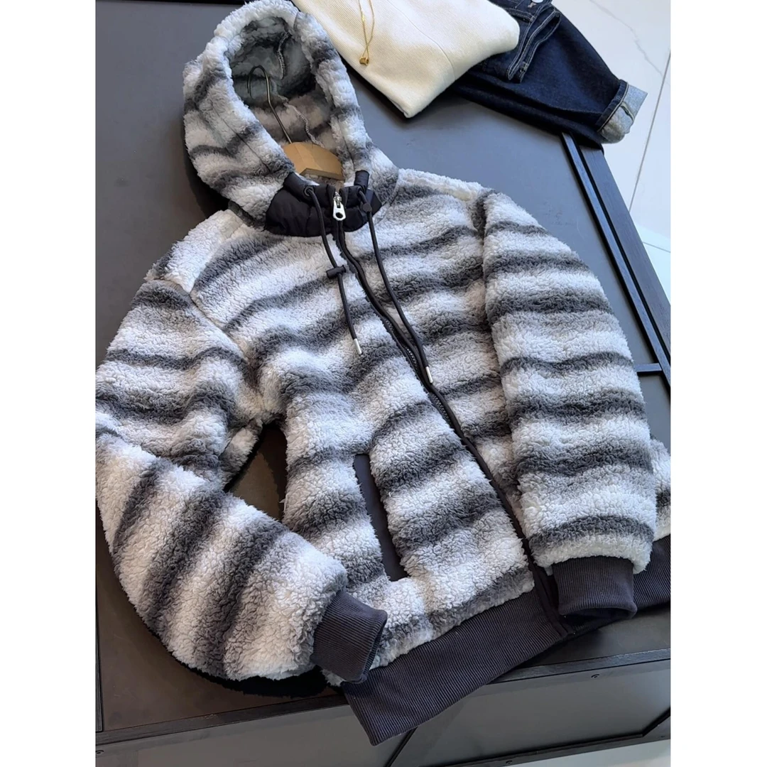 捡漏！女珊瑚绒加厚帽衫百搭保暖休闲外套头彩条拉毛连帽卫衣