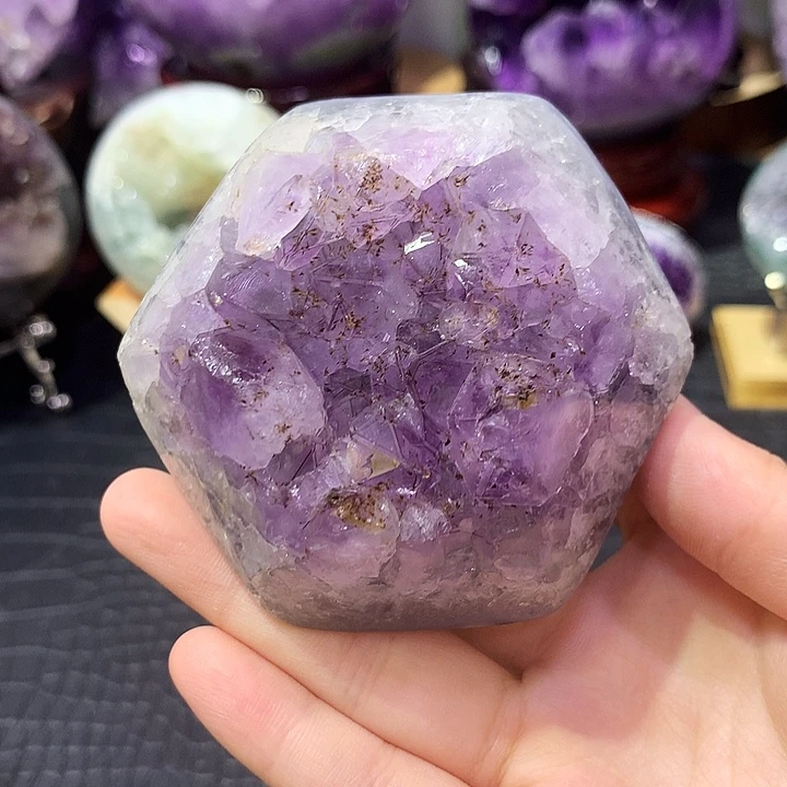 紫晶未镶嵌珠宝半成品