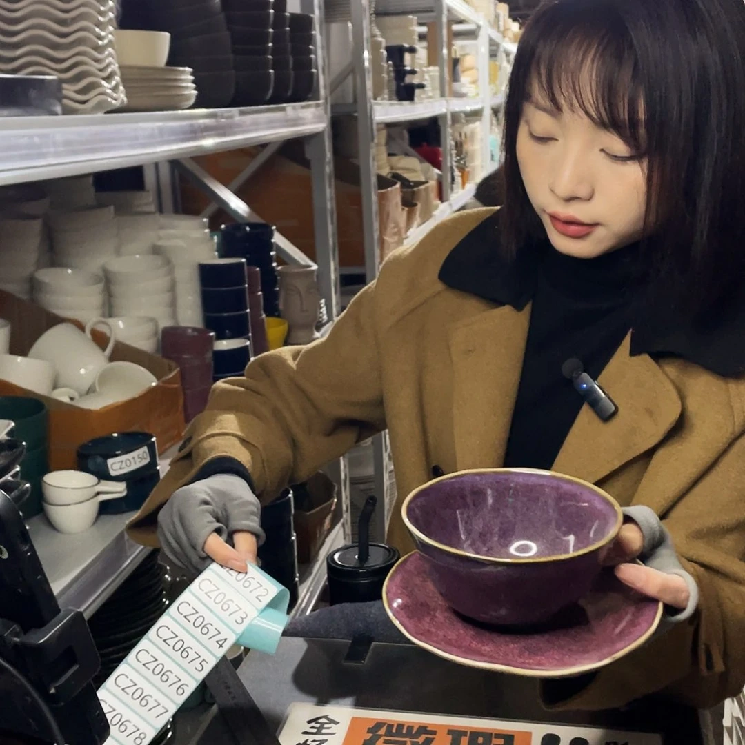 杯0672。            4碗4盘