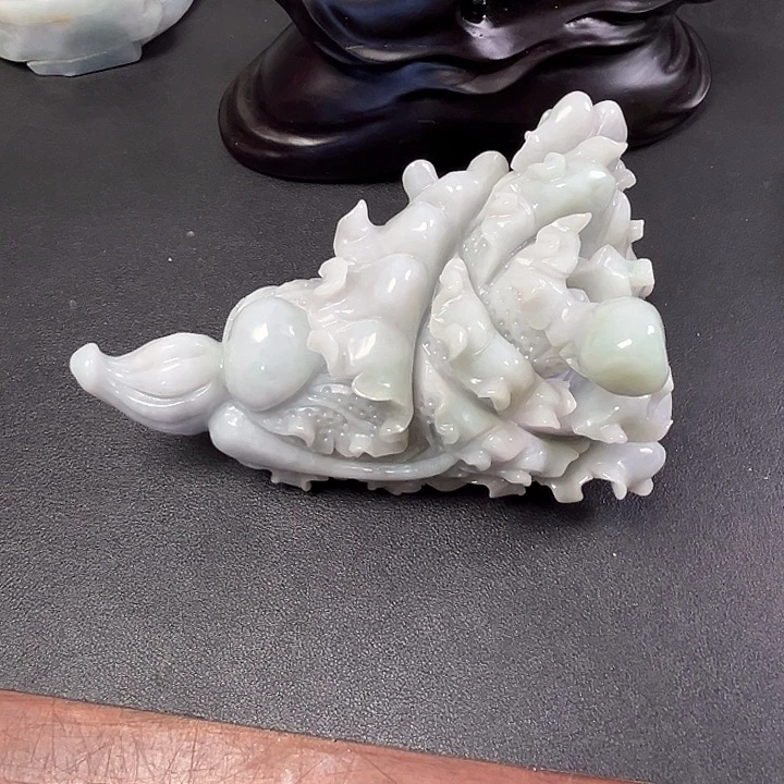 翡翠摆件未镶嵌翡翠