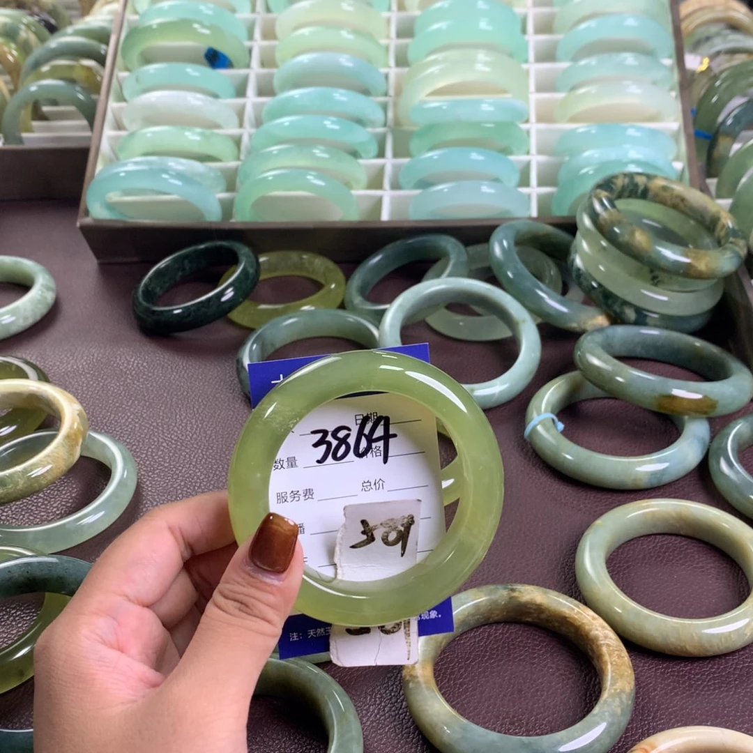 未镶嵌蛇纹石玉手镯3864