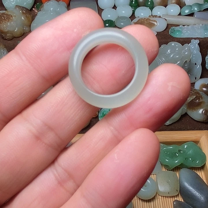 和田玉（糖玉）未镶嵌手链