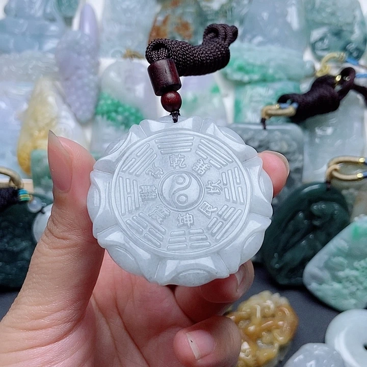 翡翠未镶嵌吊坠(不含链)翡翠