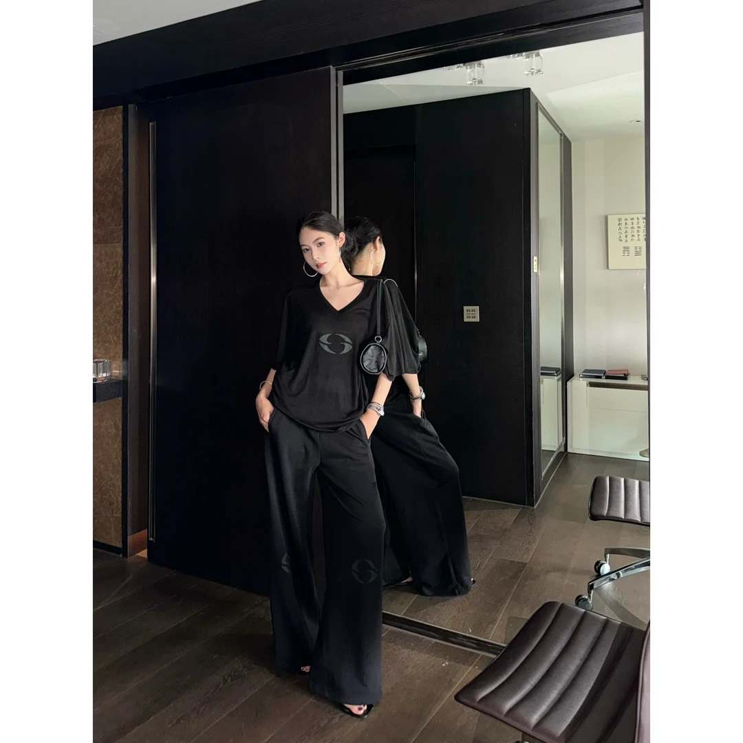气质V领黑色短袖设计感宽松T恤套装女夏+慵懒显瘦高腰辣妹裤夏季