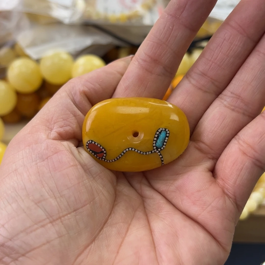 未镶嵌琥珀珠宝奇石