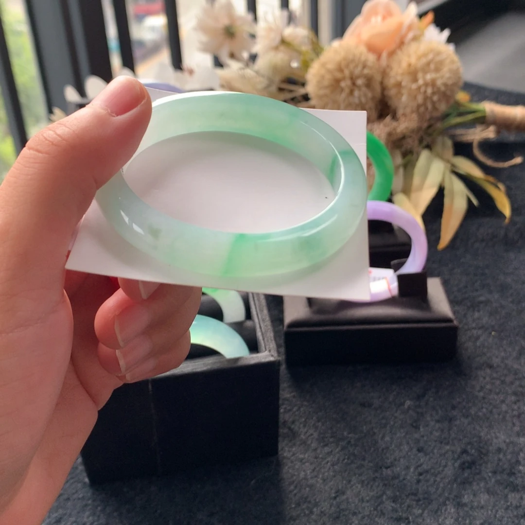 翡翠手镯未镶嵌54贵妃绿