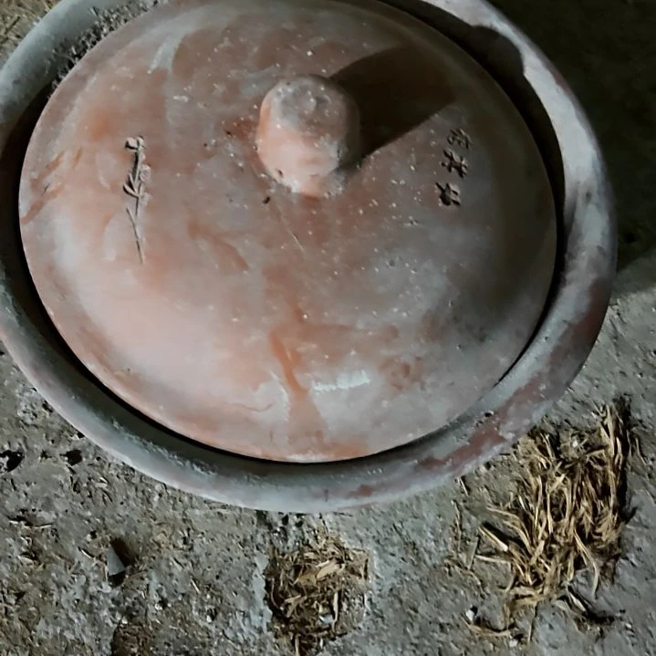 摆件陶瓷盘子碗啥都有