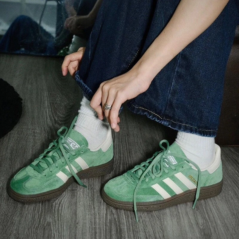 阿迪达斯Adidas三叶草男鞋女鞋HANDBALL休闲板鞋百搭德训鞋IG6192