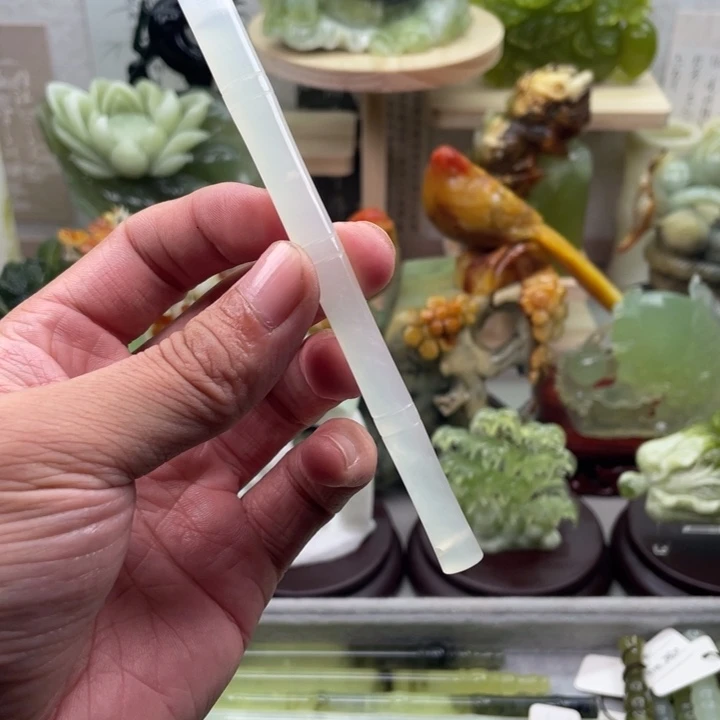 黑***七蛇纹石玉未镶嵌四大名玉毛笔