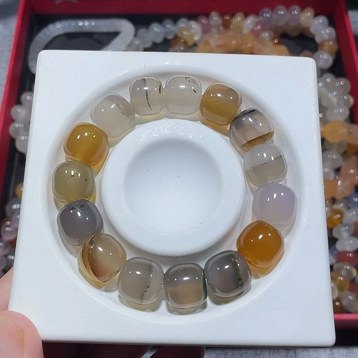 玛瑙/玉髓合金颈饰