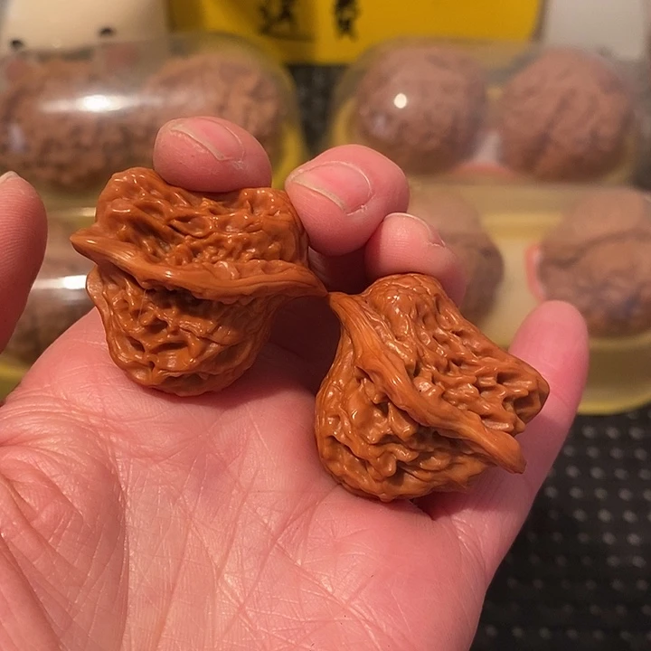 文玩核桃吊坠大**哥高34鸟