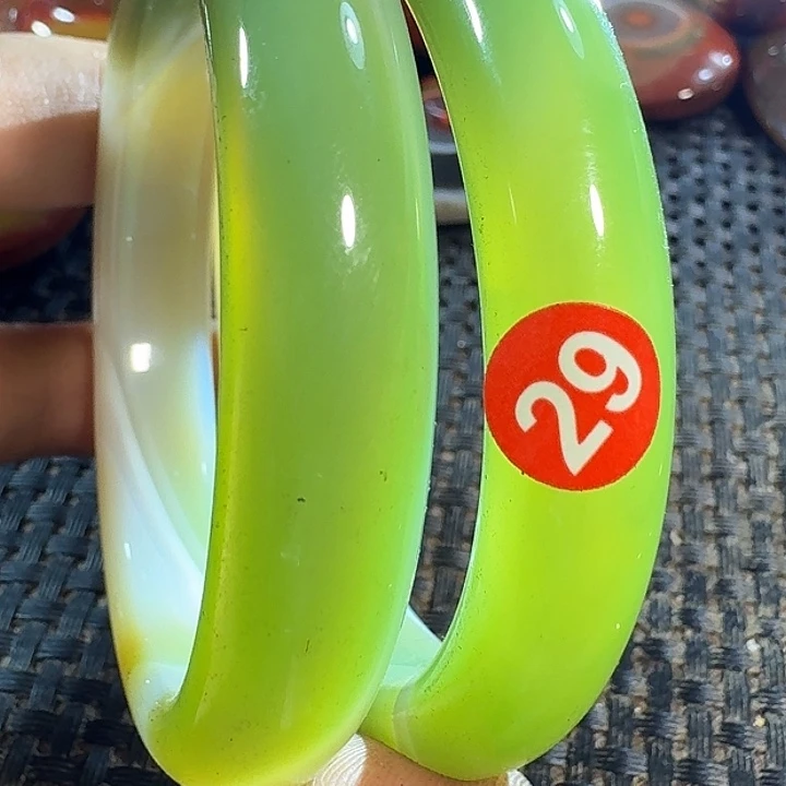 东***大玛瑙/玉髓未镶嵌颈饰