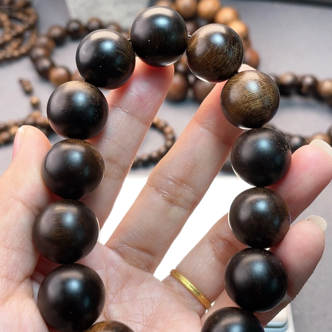 沉香手串白棋瘤疤1.6