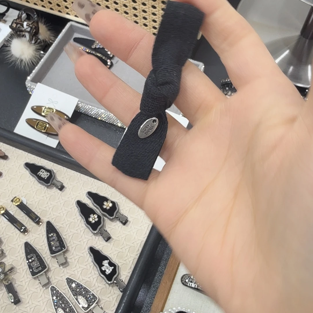 美***遇皮质铁合金夹子14