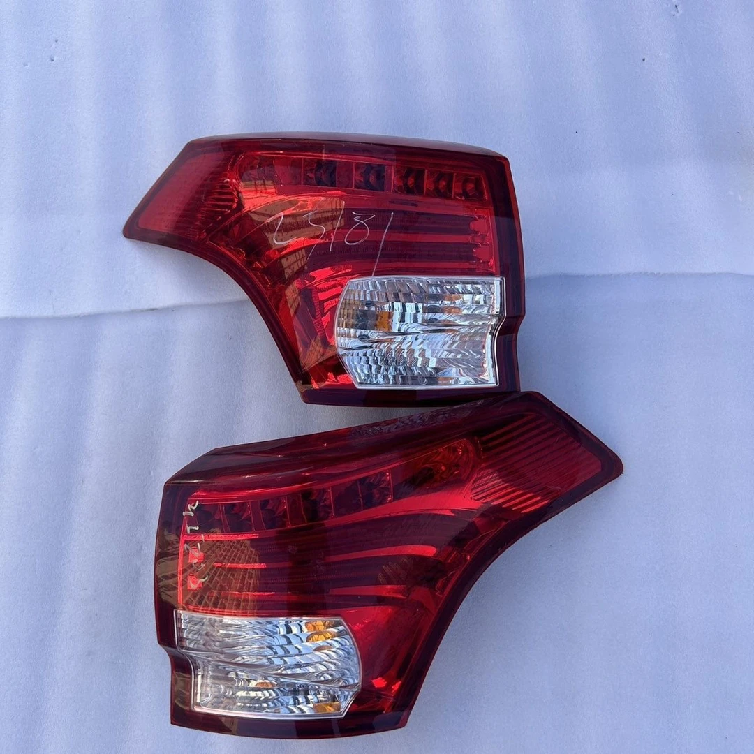 适用华泰圣达菲后尾灯总成后大灯刹车灯原厂尾灯