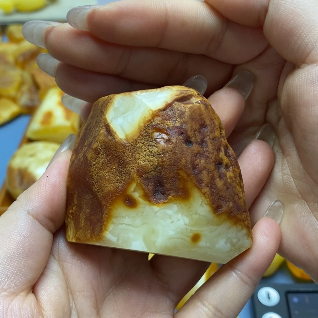 柯***布定制琥珀未镶嵌传世琥珀蜜蜡定制