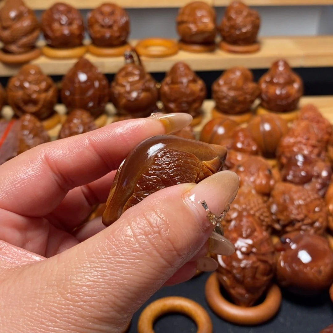 【闪购商品】橄榄核把件社*3玉华三面