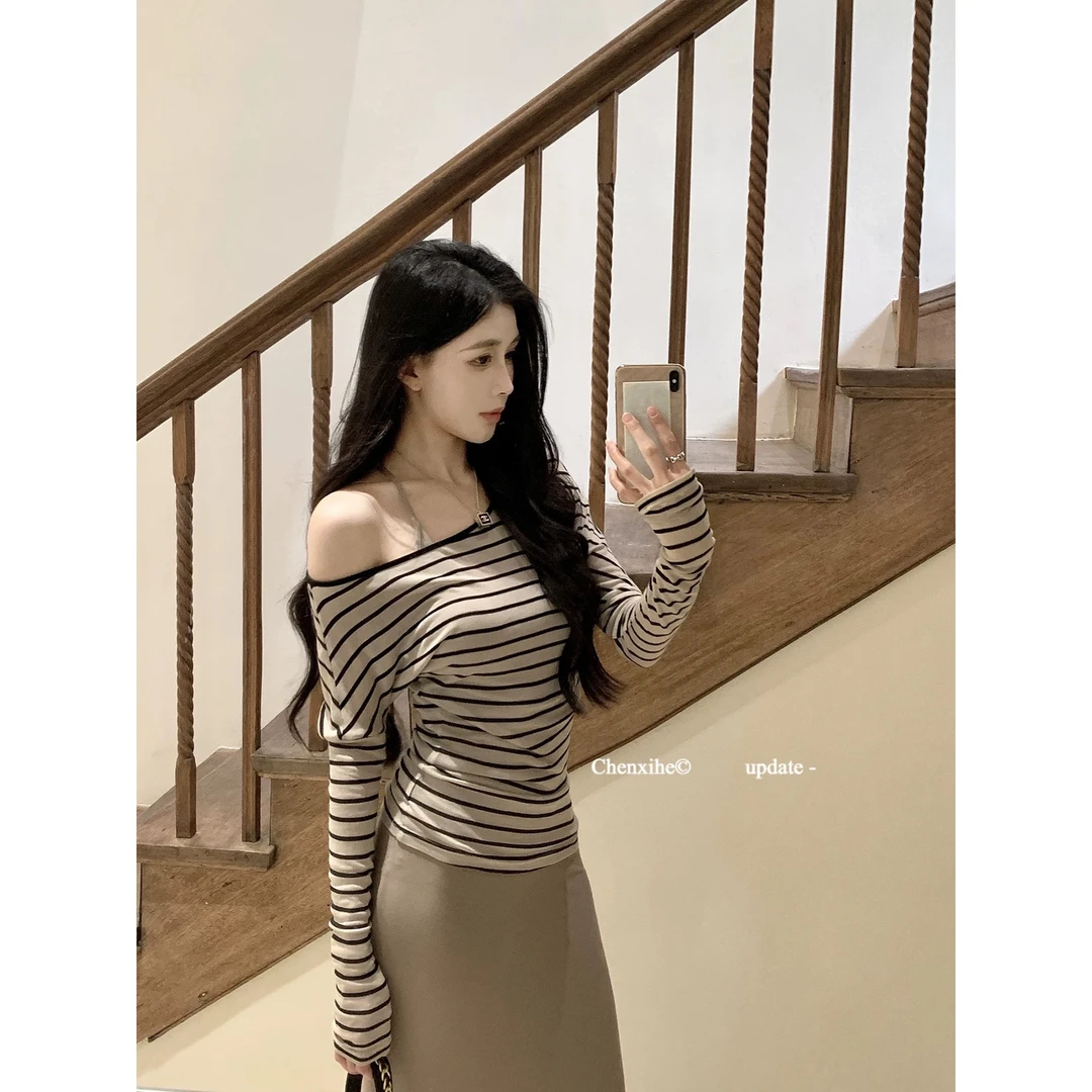 何晨曦 时尚套装莱赛尔条纹斜肩上衣垂坠感莫代尔长款吊带连衣裙