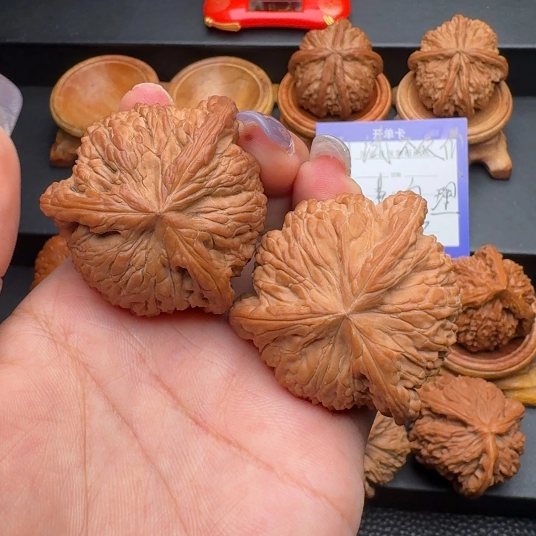把件文玩核桃绣球奔，全品无修，45